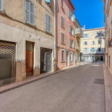 Le Patio Du Port - Appt Climatise Avec Jardin Sanary-sur-Mer